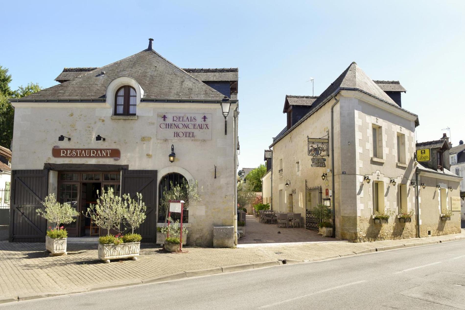 Logis Hotels Restaurant Le Relais 쉬농스 외부 사진