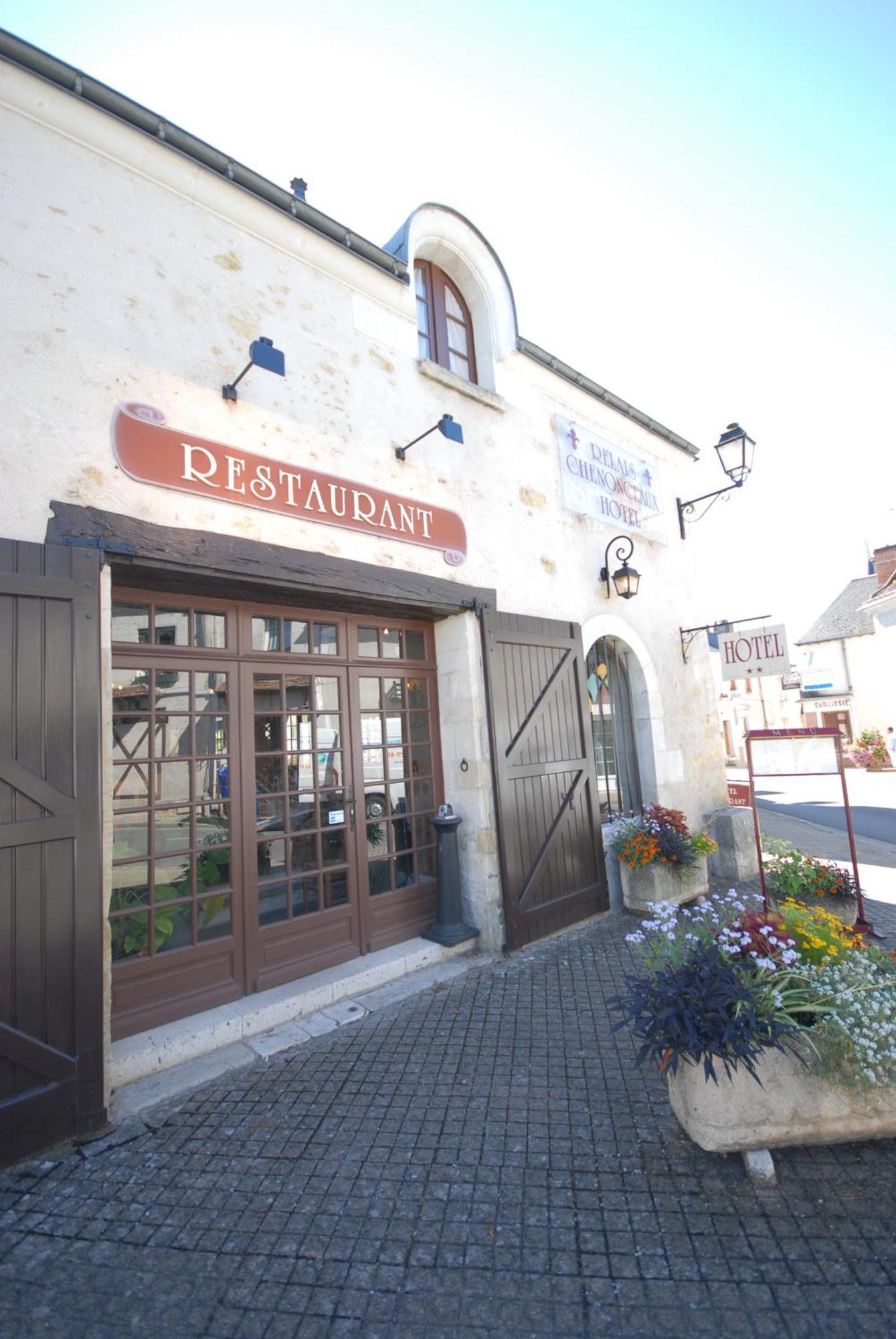 Logis Hotels Restaurant Le Relais 쉬농스 외부 사진
